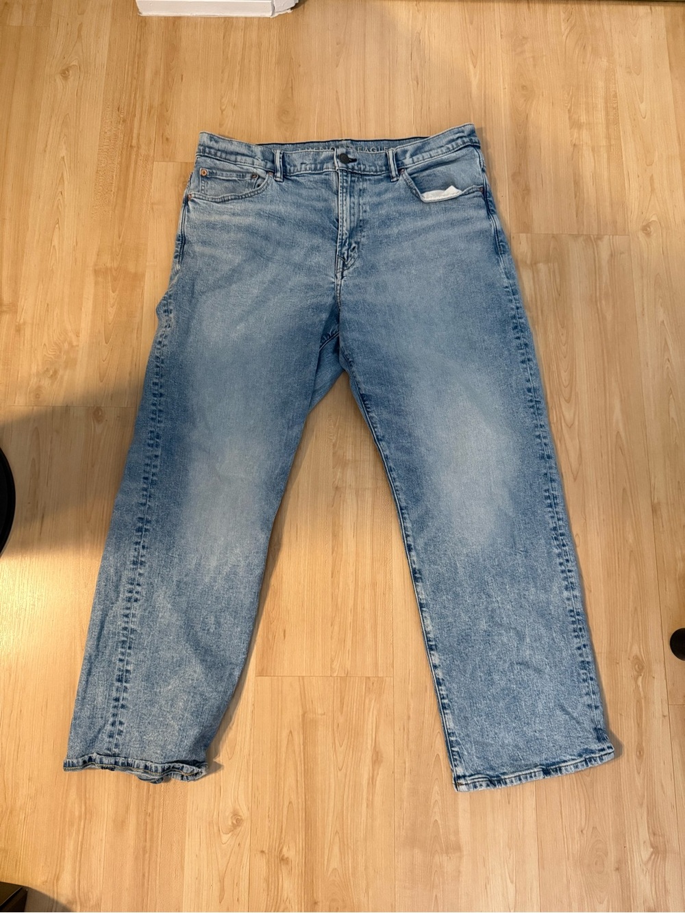 American Eagle BaggyJeans